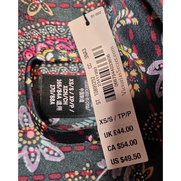 Victoria's‎ Secret Womens XS/S Satin Short Sleeve Kimono Floral Paisley Robe NWT - Picture 5 of 6